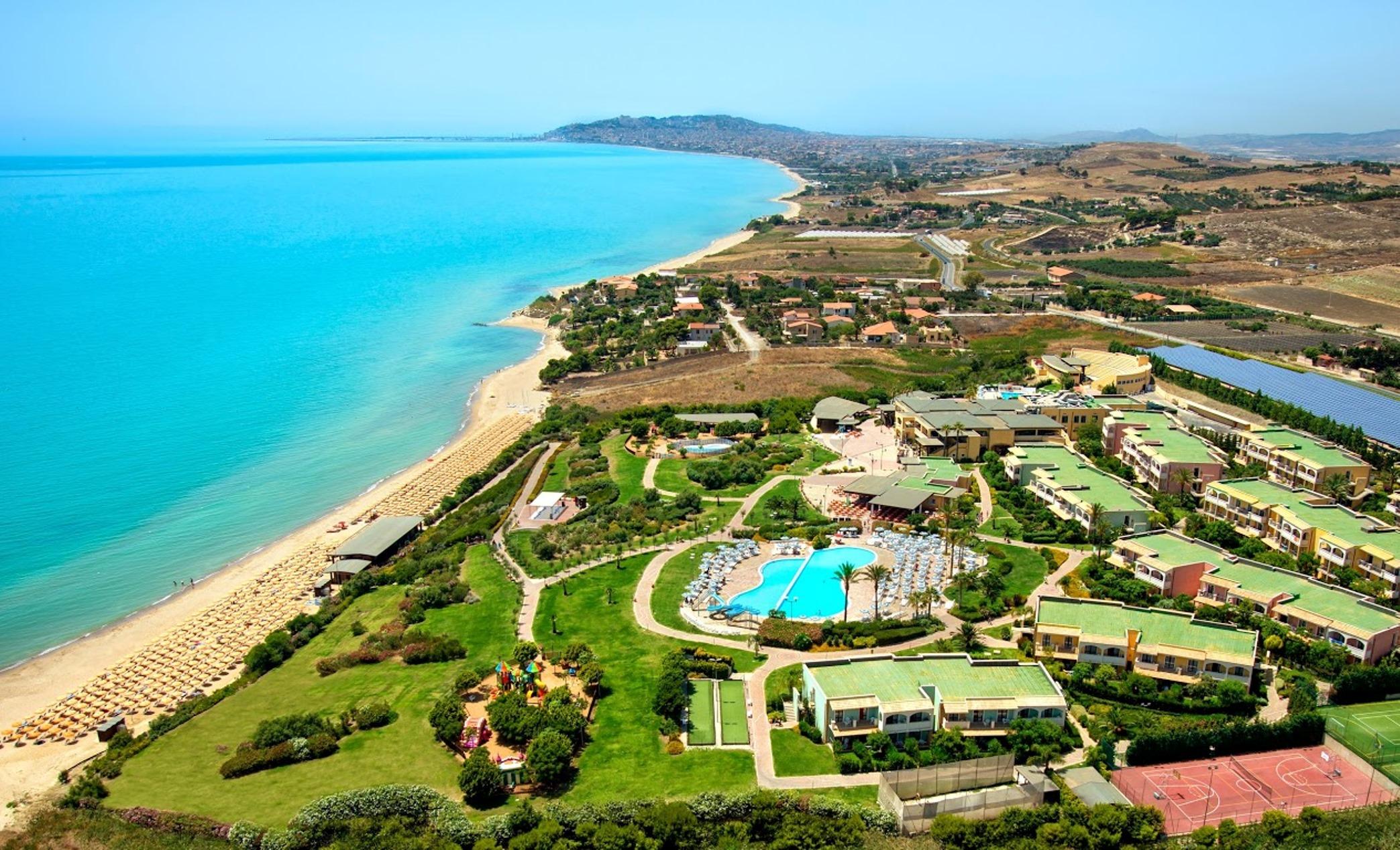 Serenusa Resort 리카타 외부 사진