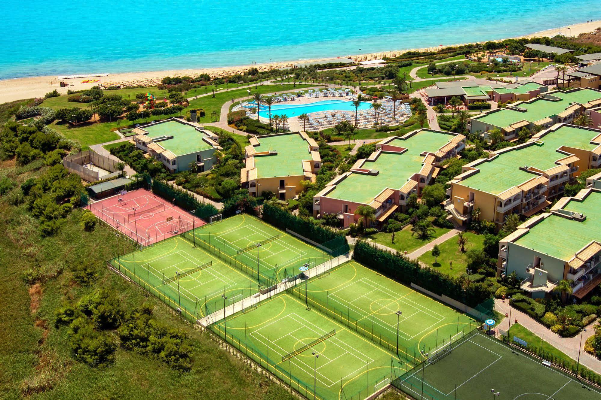 Serenusa Resort 리카타 외부 사진